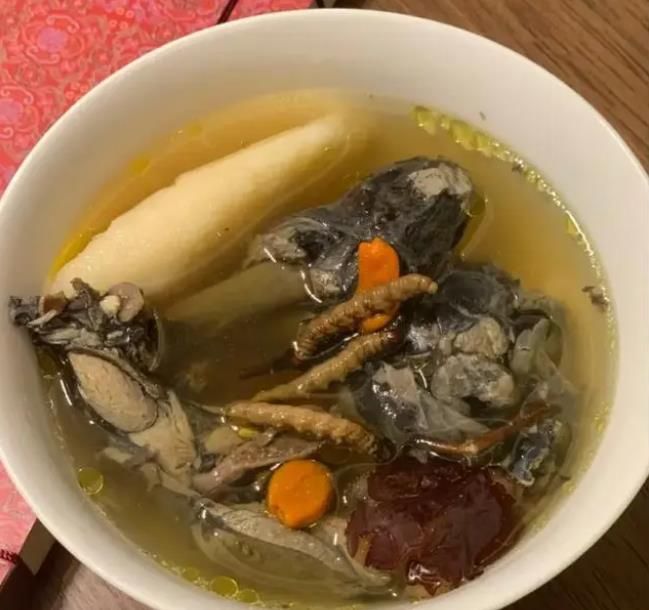 冬蟲夏草和哪些食材可以一起煲湯?